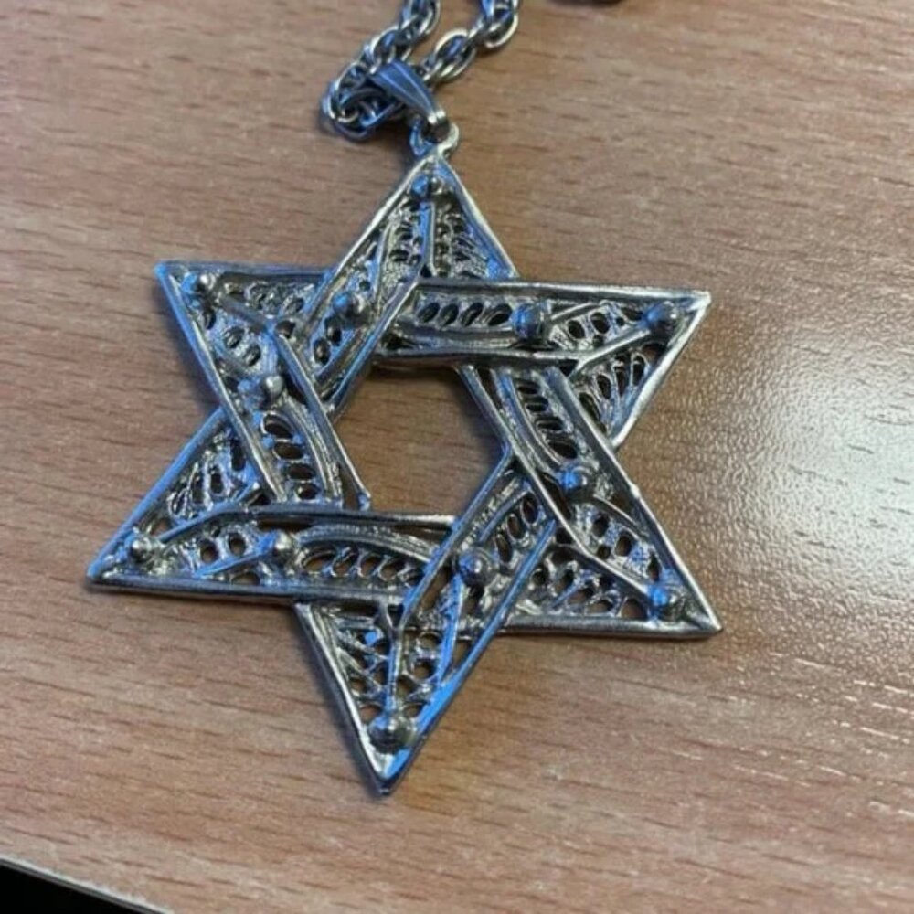 Stunning Star Of David Necklace ( men's listing)